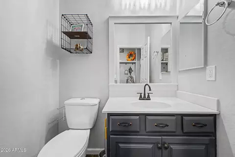 Bath - 7064 E Osage Ave, Mesa, AZ 85212 photo 1 of 6