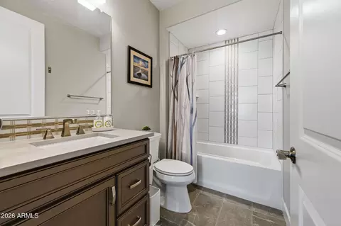 Bath - 4387 W Ruby Dr, Eloy, AZ 85131 photo 7 of 7