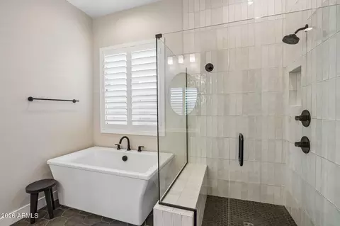 Bath - 9710 E Ripple Dr, Mesa, AZ 85212 photo 2 of 5