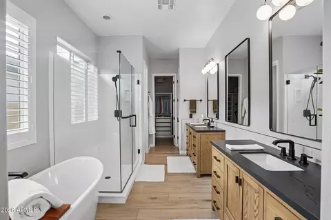 Bath - 2108 E Warbler Rd, Gilbert, AZ 85297 photo 1 of 5