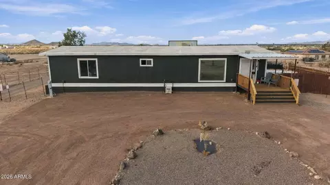 35202 W Steinway Dr, Arlington, AZ 85322
