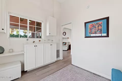 Entry Way - 906 Aero Rd, Mesa, AZ 85205 photo 3 of 3