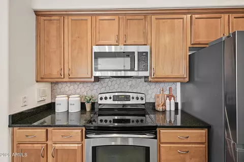 Kitchen - 3935 E Rough Rider Rd #1186, Phoenix, AZ 85050 photo 6 of 6