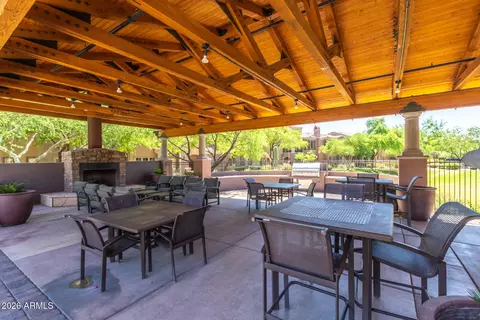 View/Area - 3935 E Rough Rider Rd #1186, Phoenix, AZ 85050 photo 2 of 3