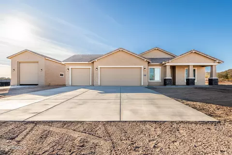 9322 W Limestone Mountain Dr, Casa Grande, AZ 85194