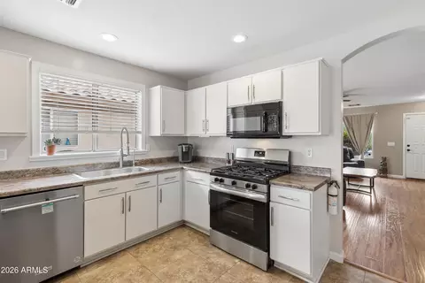 Kitchen - 10844 E Diamond Ave, Mesa, AZ 85208 photo 3 of 3