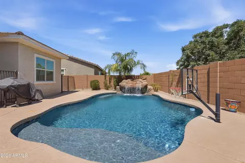 Exterior - 2522 E Pleasant Ln, Phoenix, AZ 85042 photo 3 of 14