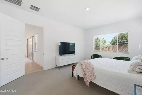 Bedroom - 2522 E Pleasant Ln, Phoenix, AZ 85042 photo 4 of 7