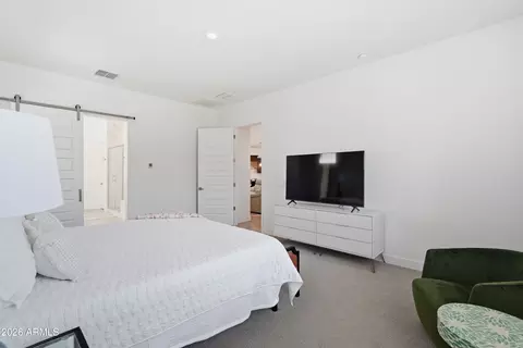Bedroom - 2522 E Pleasant Ln, Phoenix, AZ 85042 photo 3 of 7
