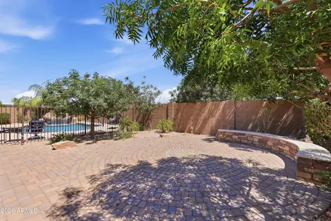 Exterior - 2522 E Pleasant Ln, Phoenix, AZ 85042 photo 7 of 14