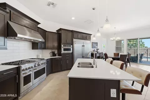 Kitchen - 2522 E Pleasant Ln, Phoenix, AZ 85042 photo 2 of 5