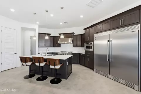 Kitchen - 2522 E Pleasant Ln, Phoenix, AZ 85042 photo 1 of 5