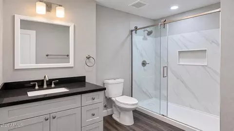 Bath - 3817 N 59th Dr, Phoenix, AZ 85033 photo 1 of 6