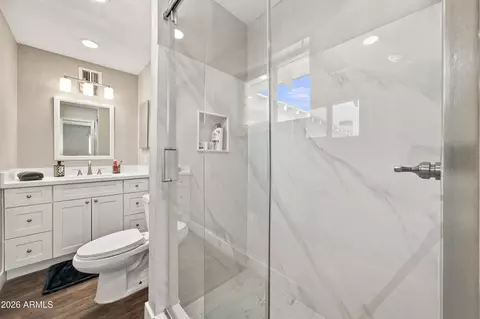 Bath - 3817 N 59th Dr, Phoenix, AZ 85033 photo 3 of 5