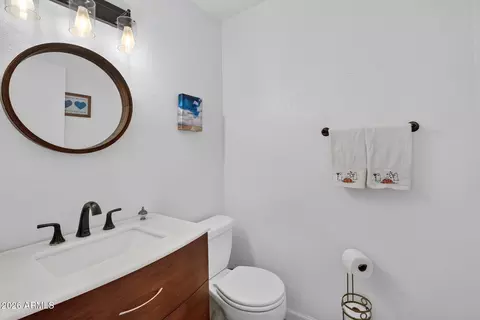 Bath - 2709 E Thunderhill Pl, Phoenix, AZ 85048 photo 1 of 5