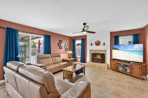 Living - 2709 E Thunderhill Pl, Phoenix, AZ 85048 photo 3 of 3