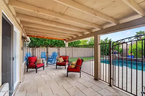 Exterior - 2709 E Thunderhill Pl, Phoenix, AZ 85048 photo 4 of 16