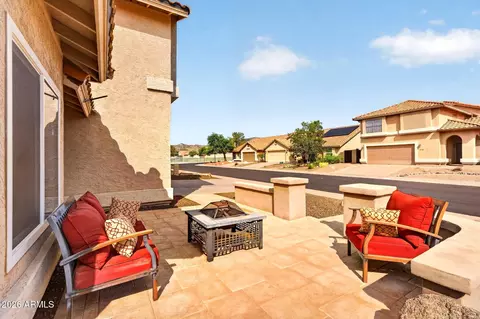 Exterior - 2709 E Thunderhill Pl, Phoenix, AZ 85048 photo 11 of 16
