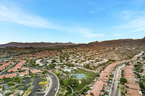 View/Area - 2709 E Thunderhill Pl, Phoenix, AZ 85048 photo 1 of 3