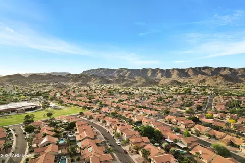View/Area - 2709 E Thunderhill Pl, Phoenix, AZ 85048 photo 2 of 3