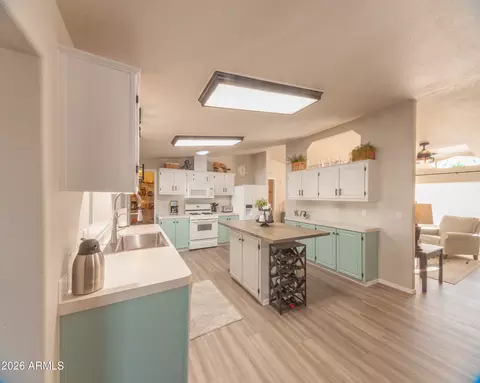 12100 E Obsidian Loop Rd, Dewey, AZ 86327 photo 9