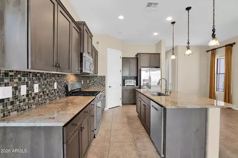 Kitchen - 1848 N Red Clf, Mesa, AZ 85207 photo 9 of 11