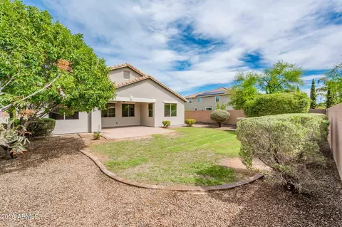 Exterior - 685 E Hummingbird Way, Gilbert, AZ 85297 photo 6 of 10