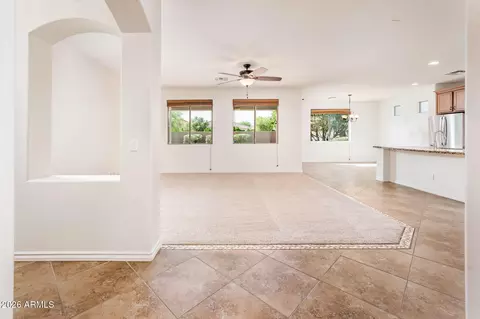Living - 685 E Hummingbird Way, Gilbert, AZ 85297 photo 2 of 4