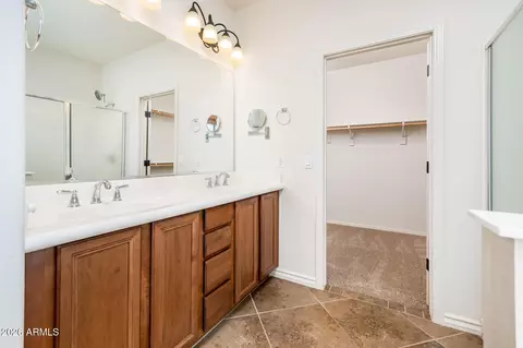 Bath - 685 E Hummingbird Way, Gilbert, AZ 85297 photo 1 of 3