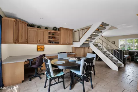 Dining - 2930 E Clarendon Ave, Phoenix, AZ 85016 photo 2 of 2
