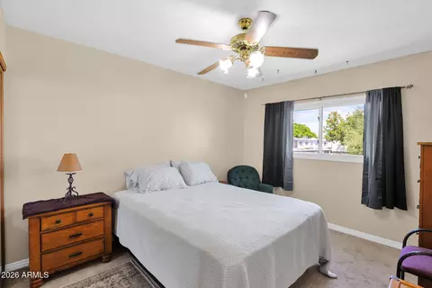 Bedroom - 2930 E Clarendon Ave, Phoenix, AZ 85016 photo 2 of 4