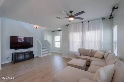 Living - 986 S Hawk Ln, Gilbert, AZ 85296 photo 2 of 2