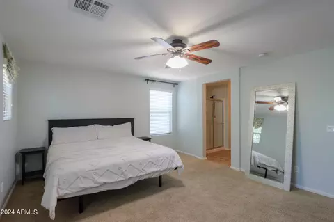 Bedroom - 986 S Hawk Ln, Gilbert, AZ 85296 photo 4 of 5