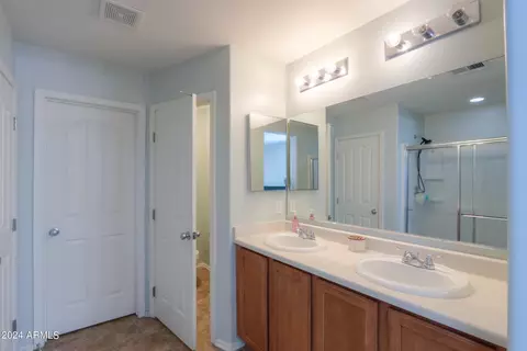 Other - 986 S Hawk Ln, Gilbert, AZ 85296 photo 5 of 10