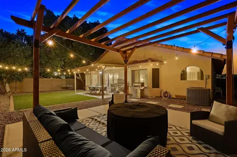 Exterior - 6849 E Lakeview Ave, Mesa, AZ 85209 photo 6 of 10