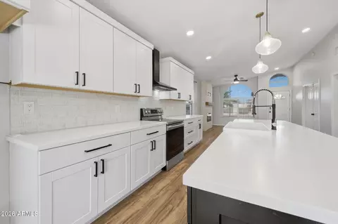 Kitchen - 6849 E Lakeview Ave, Mesa, AZ 85209 photo 2 of 4