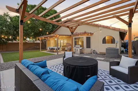 Exterior - 6849 E Lakeview Ave, Mesa, AZ 85209 photo 4 of 10