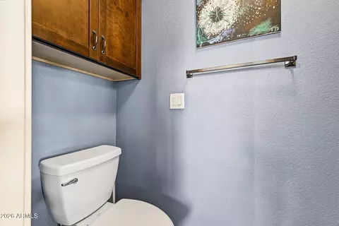 Bath - 322 E Hearne Way, Gilbert, AZ 85234 photo 2 of 4