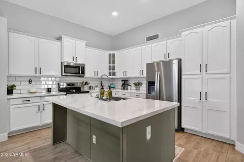 Kitchen - 1278 Eli Ct, Gilbert, AZ 85295 photo 3 of 5