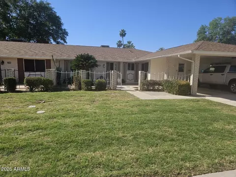 9915 W Newport Dr, Sun City, AZ 85351