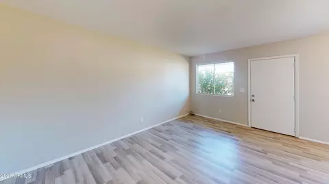 Living - 960 S Mara Dr, Apache Junction, AZ 85120 photo 1 of 3