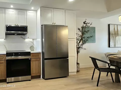 Kitchen - 6153 N 28th Pl, Phoenix, AZ 85016 photo 1 of 3