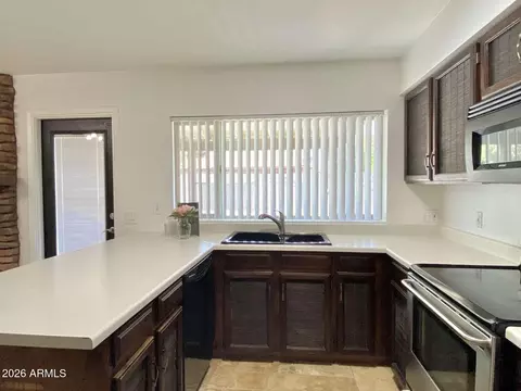 Kitchen - 3301 W Muriel Dr, Phoenix, AZ 85053 photo 2 of 2