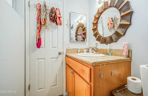 Bath - 4738 N 40th Dr, Phoenix, AZ 85019 photo 3 of 6