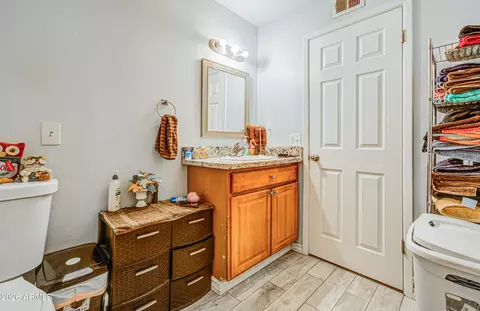 Bath - 4738 N 40th Dr, Phoenix, AZ 85019 photo 6 of 6