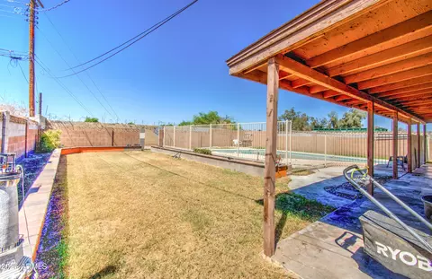 Exterior - 4738 N 40th Dr, Phoenix, AZ 85019 photo 4 of 10