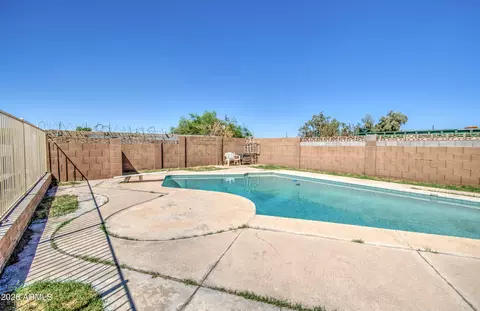 Exterior - 4738 N 40th Dr, Phoenix, AZ 85019 photo 7 of 10