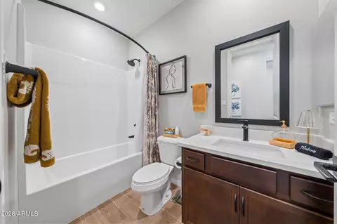 Bath - 7593 E 36th Pl Pl, Yuma, AZ 85365 photo 1 of 6