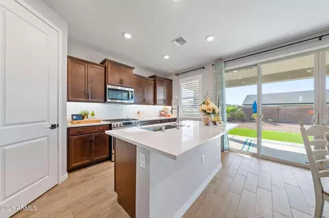 Kitchen - 7593 E 36th Pl Pl, Yuma, AZ 85365 photo 3 of 6