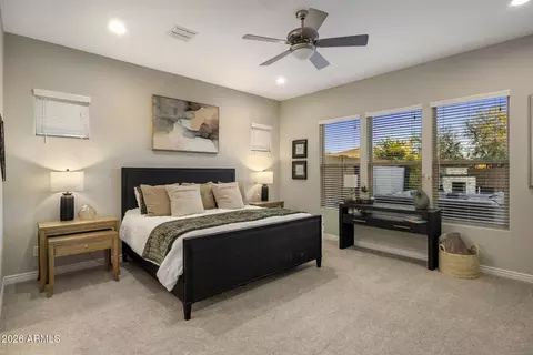 Bedroom - 2939 E Crest Ln, Phoenix, AZ 85050 photo 1 of 4